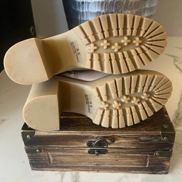 DV by Dolce Vita Juliet Lug Sole Boots in Beige - Picture 9 of 10